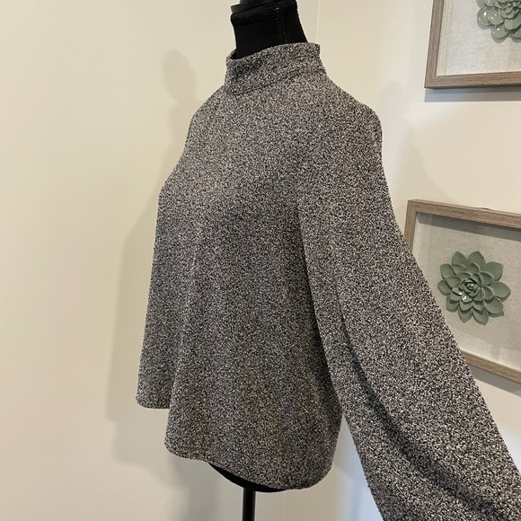 Zara Grey Boucle Sweater with Exposed Back Zipper VGUC - Picture 7 of 13
